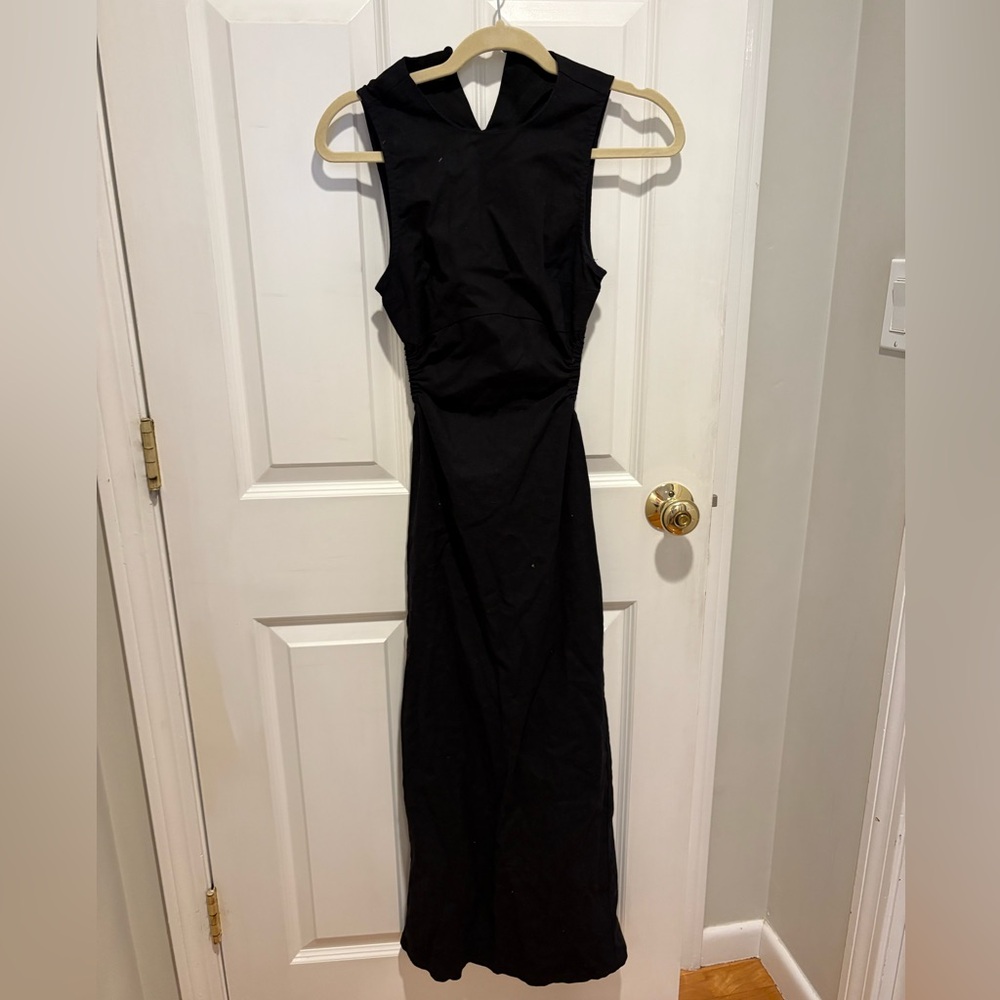Commense backless dress